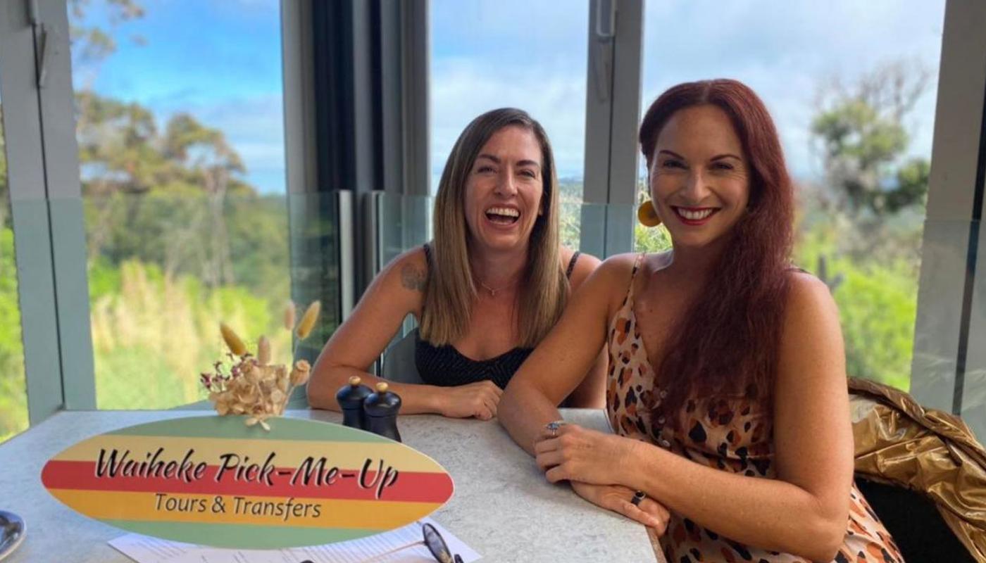 Wine Tasting at Batch Winery with Waiheke Pick-Me-Up Wine Tours