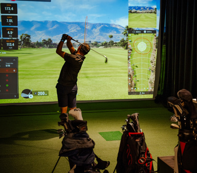 Indoor Golf  Simulator Experience