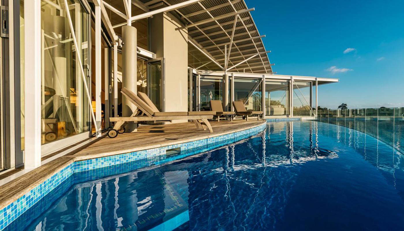 Nikau Estate, Oneroa