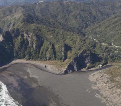 Karekare Beach