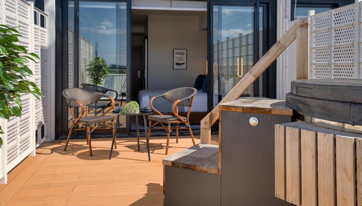 Soho Hotel Auckland Spa Suite Hot Tub