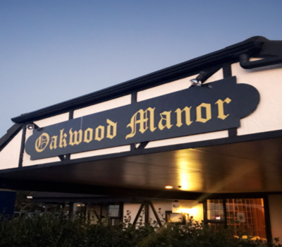 Oakwood Manor Motor Lodge
